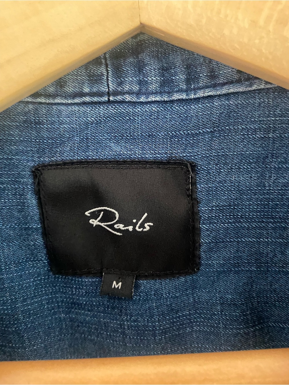 RAILS Rosalee Tencel Tie Neck Shirt Medium Dark Wash Chambray Blouse - Picture 4 of 9